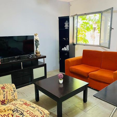 House G&S, Depto Con 3 Dormitorios Para 7 Personas Pleno Centro De La Ciudad Puerto Iguazú Eksteriør billede