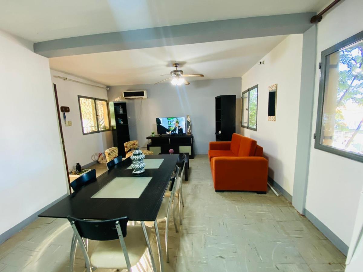 House G&S, Depto Con 3 Dormitorios Para 7 Personas Pleno Centro De La Ciudad Puerto Iguazú Eksteriør billede
