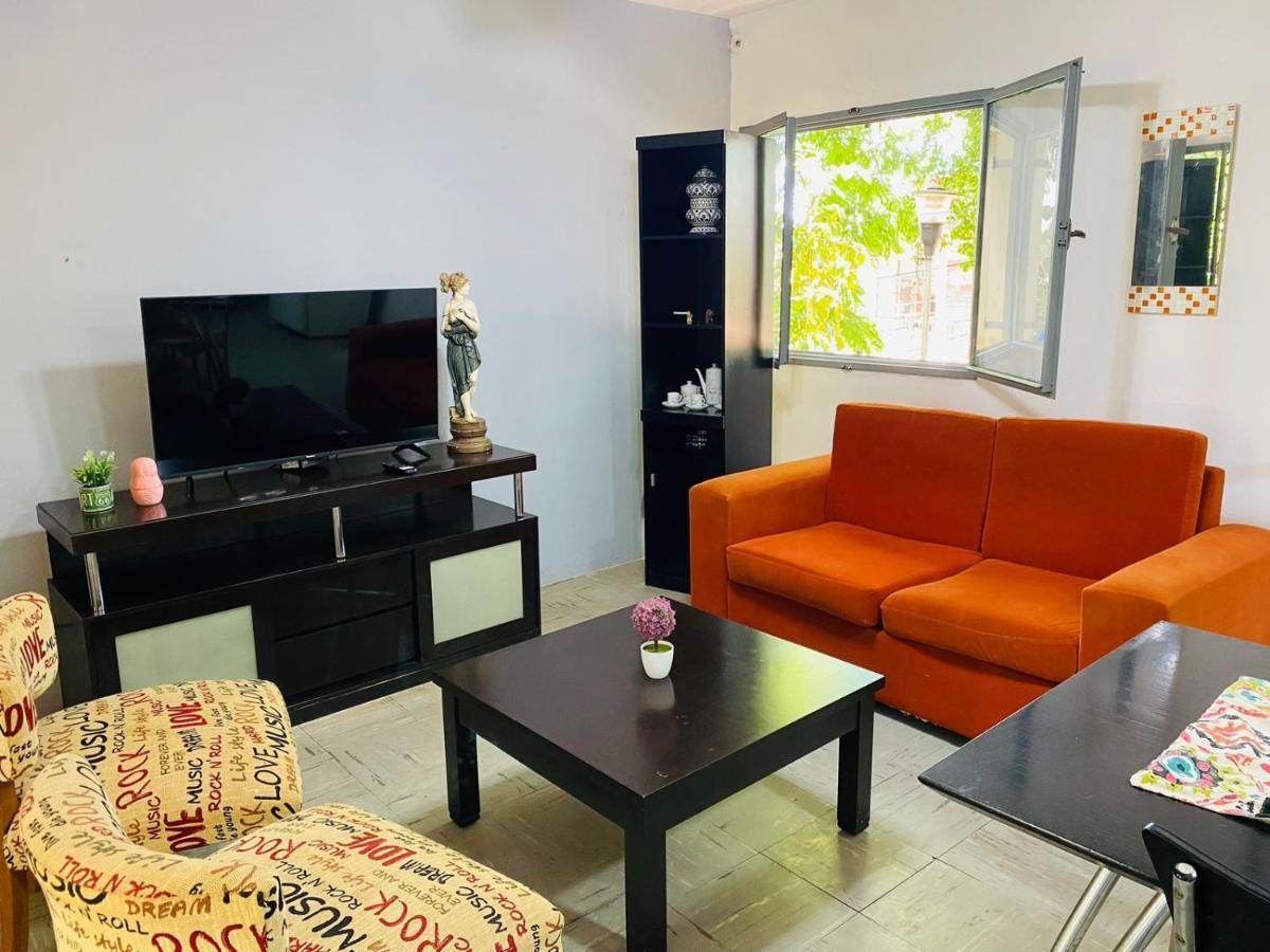 House G&S, Depto Con 3 Dormitorios Para 7 Personas Pleno Centro De La Ciudad Puerto Iguazú Eksteriør billede